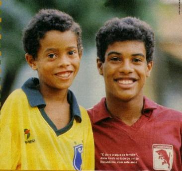 ronaldinho quand il etait petit